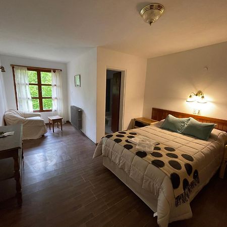 KM Hosteria Valle Del Sol Hotell San Carlos de Bariloche Eksteriør bilde