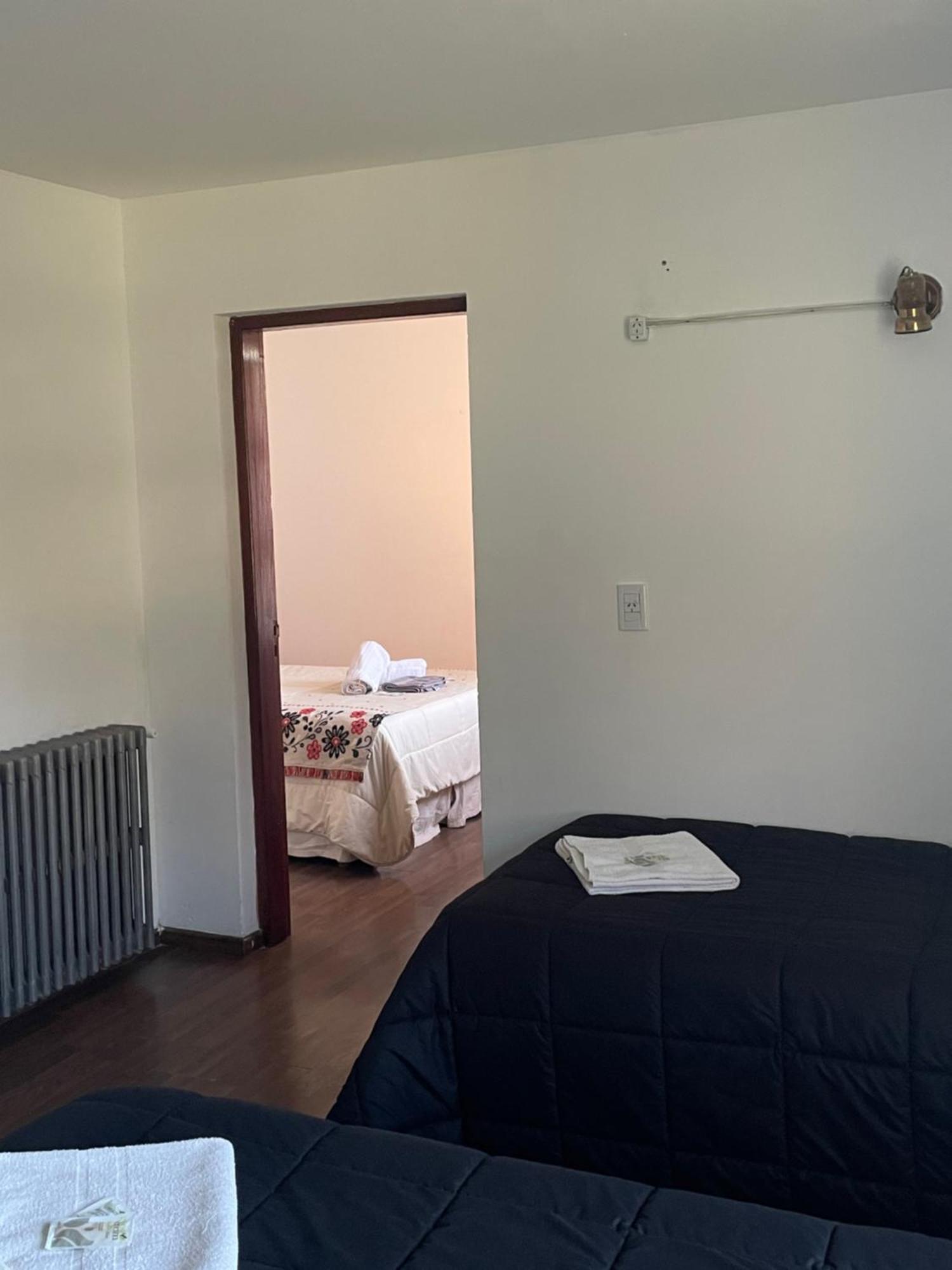 KM Hosteria Valle Del Sol Hotell San Carlos de Bariloche Eksteriør bilde